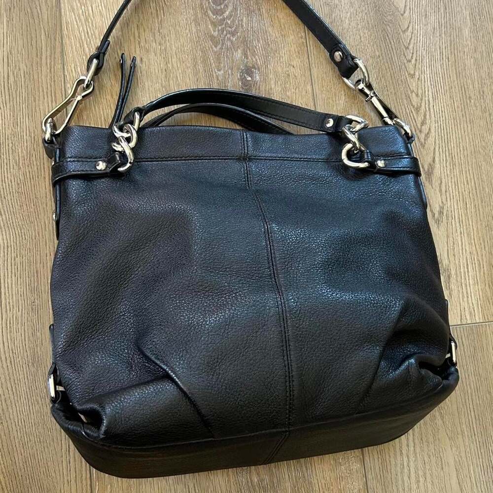 Coach Brooke Duffle Black Pebbled 6 Ed 5